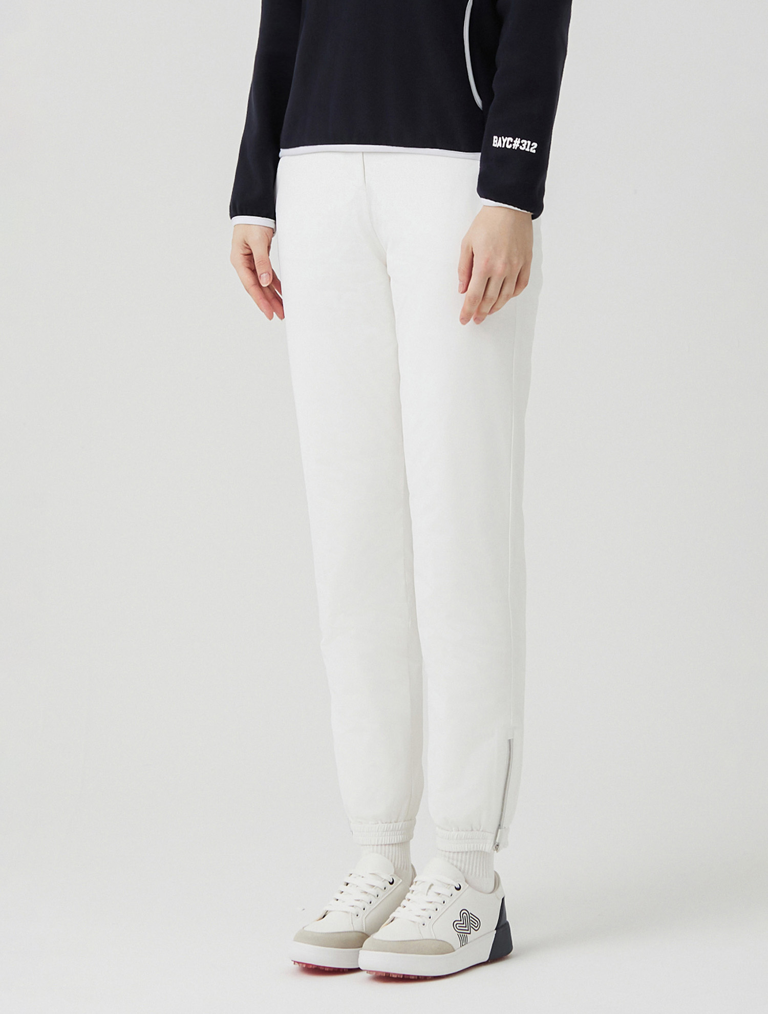 Banding Thin Down Jogger Pants_OFF-WHITE (QW0ESL40730)