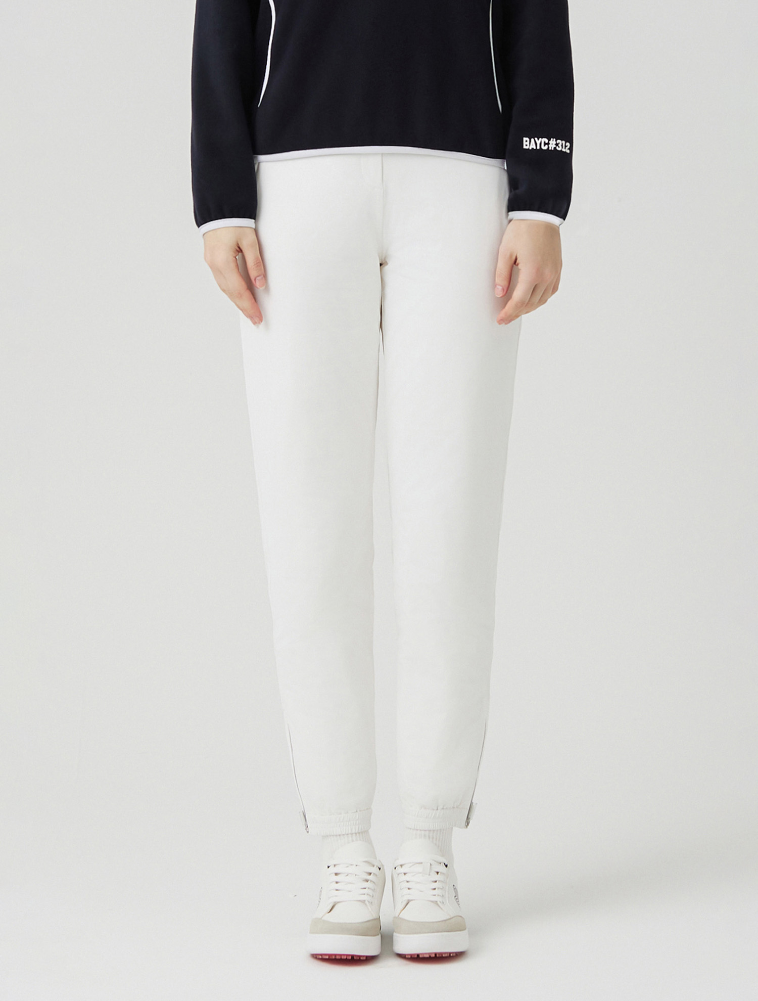 Banding Thin Down Jogger Pants_OFF-WHITE (QW0ESL40730)