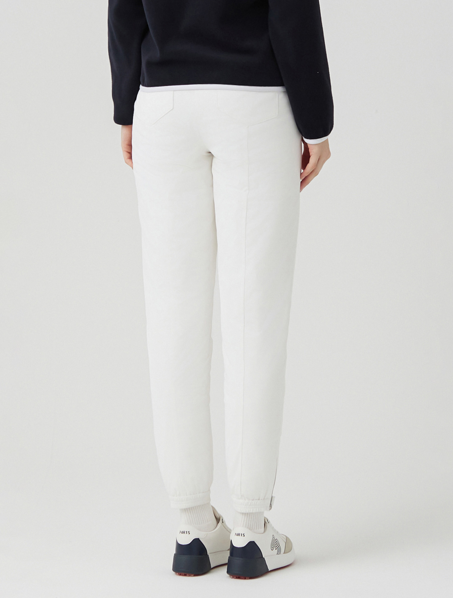 Banding Thin Down Jogger Pants_OFF-WHITE (QW0ESL40730)